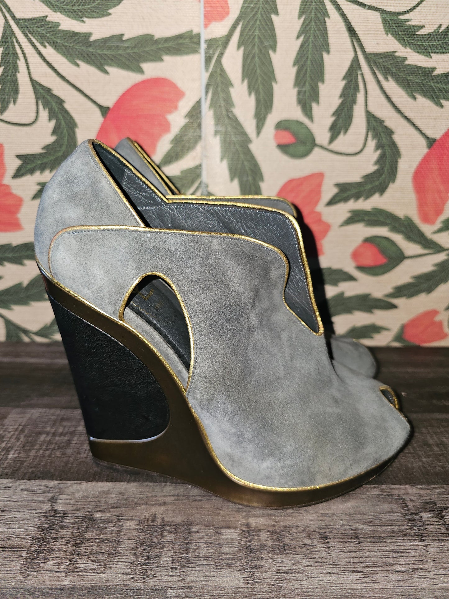Yves Saint Laurent Maggy Wedge Designer Luxury Platform Peep Toe